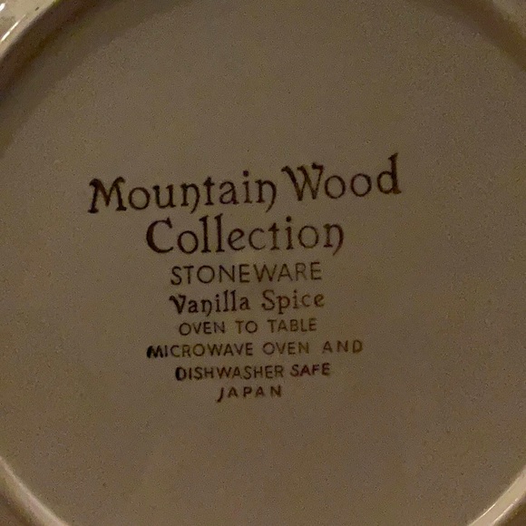Mountain Wood Collection Stoneware Vanilla Spice - Picture 2 of 3